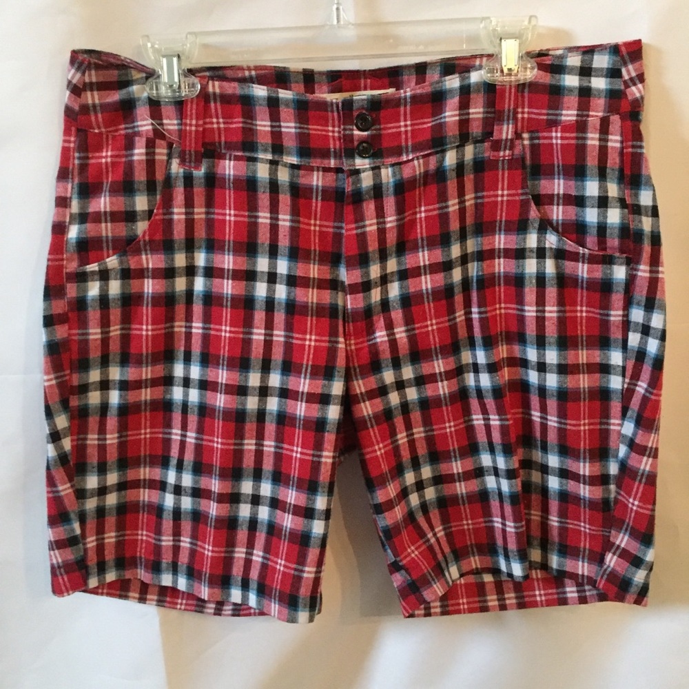 RED WHITE BLUE PLAID SHORTS SIZE 12 BERMUDA